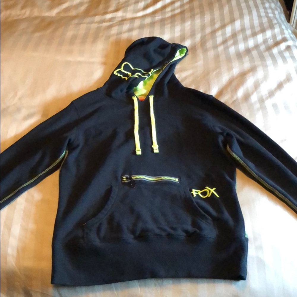 Woman’s Fox hoody size S